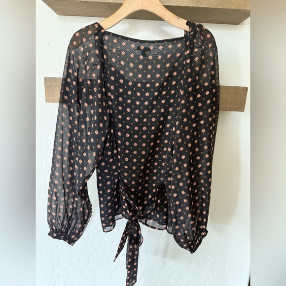 Ann Taylor|Boho floral sheer black long sleeve blouse with tie waist•Oversized - Picture 5 of 13